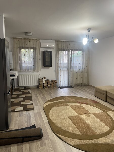 Prelungirea Ghencea, Margelelor, apartament si curte parter.